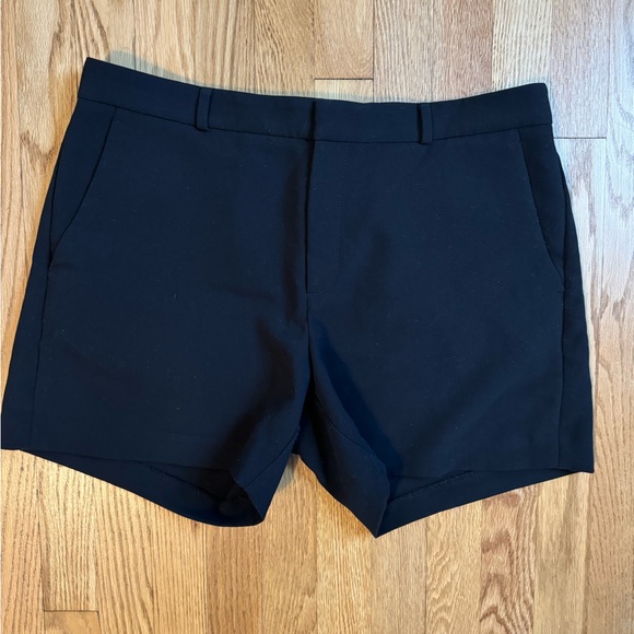 Banana Republic black dress shorts size 12 - Picture 2 of 4